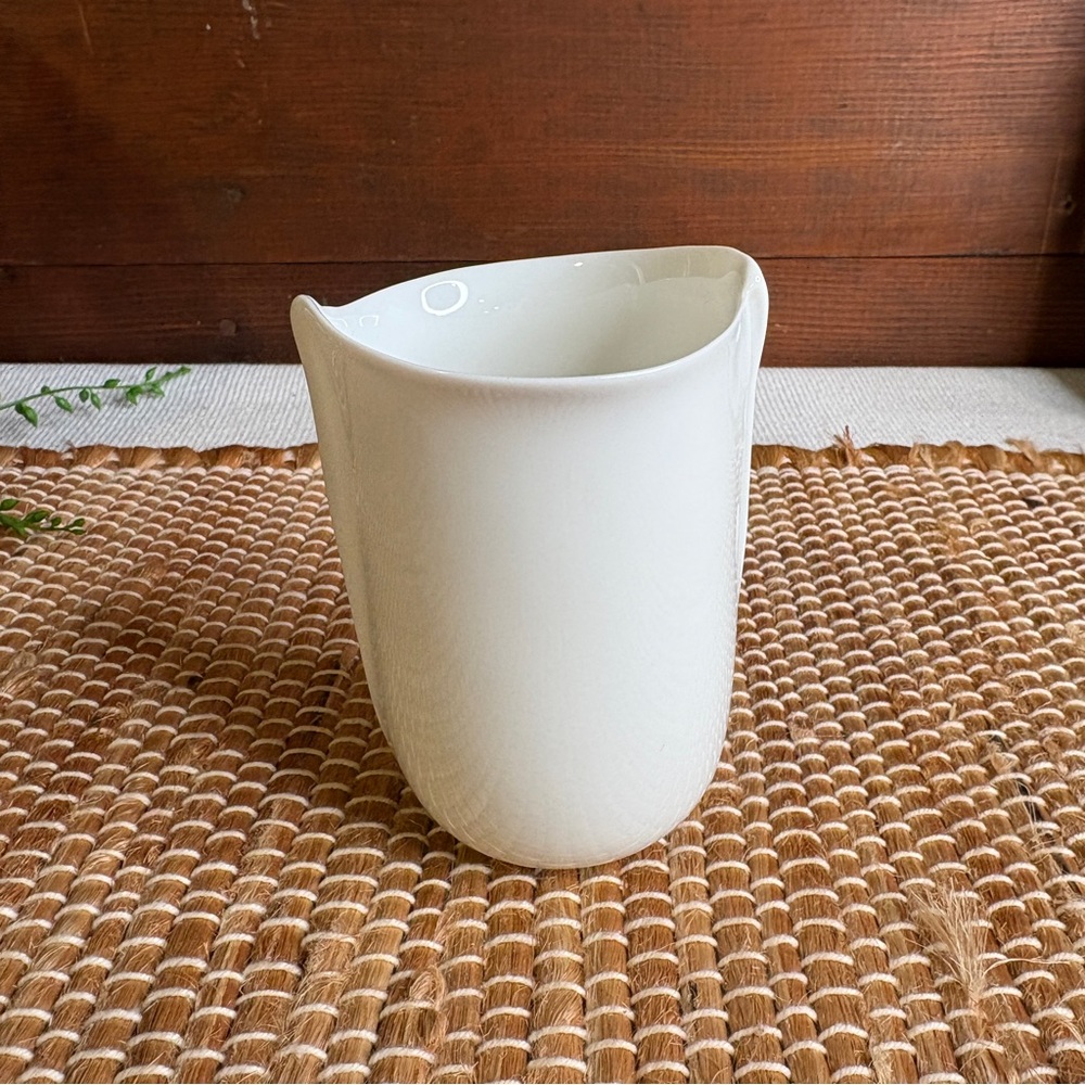 Vintage Hutschenreuther Germany White Modern Porcelain Vase Decor 4"